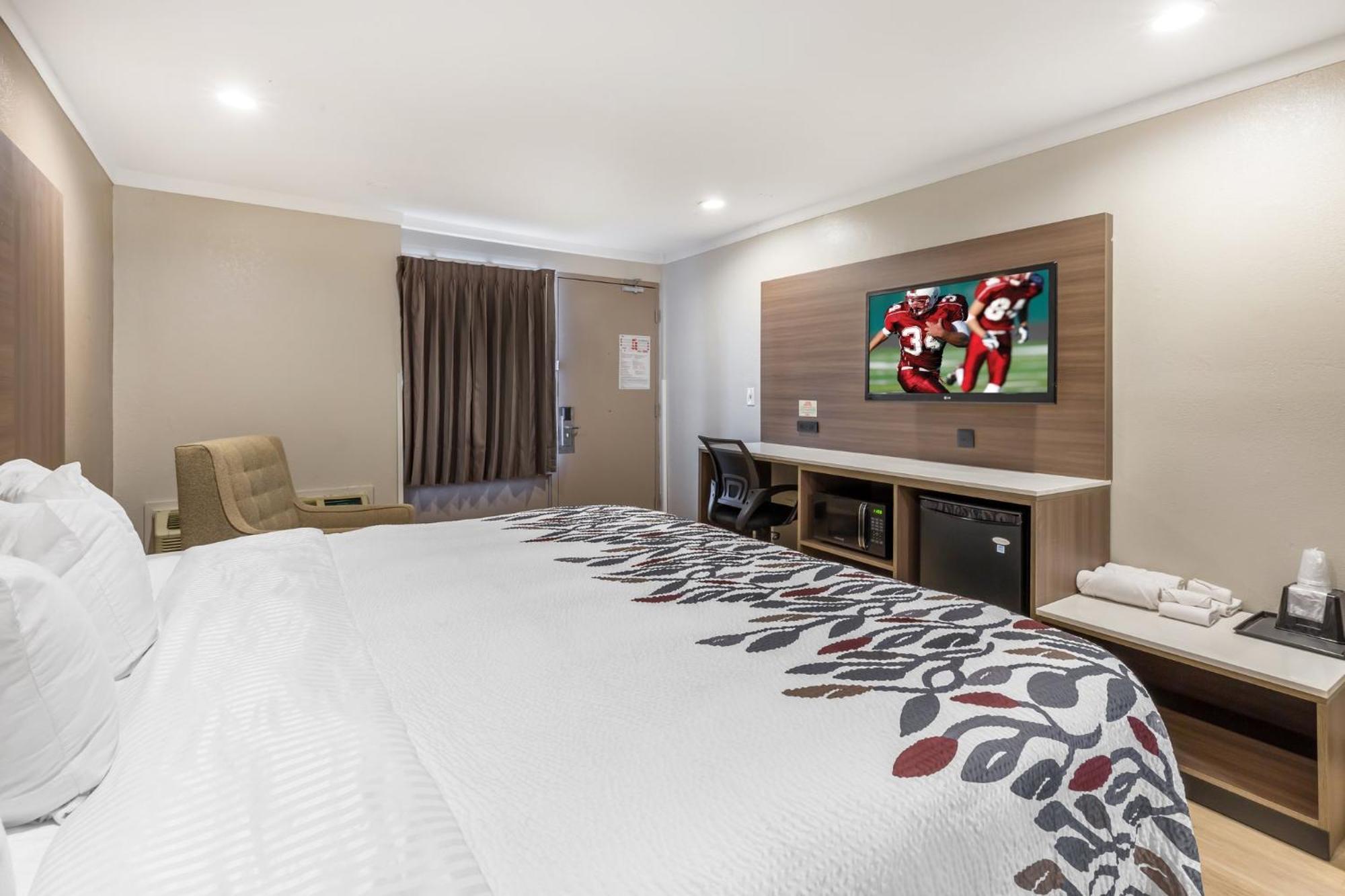 Red Roof Inn Raleigh Northeast - Downtown Extérieur photo